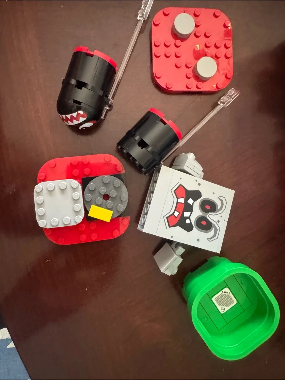 4 Mario Lego Sets, Group lot